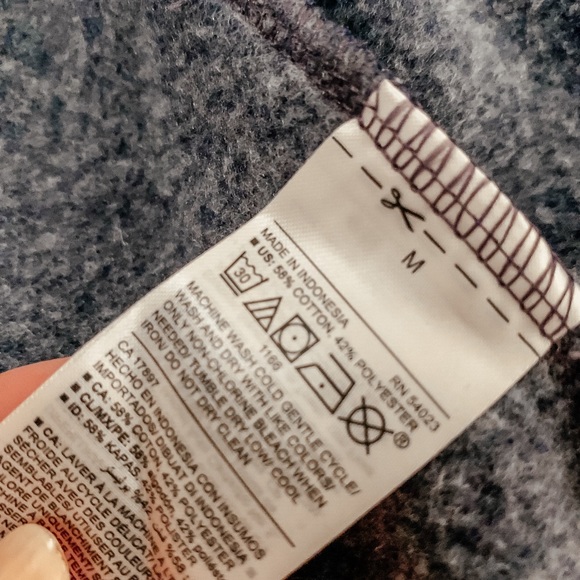 Old navy fleece jacket - Picture 3 of 7